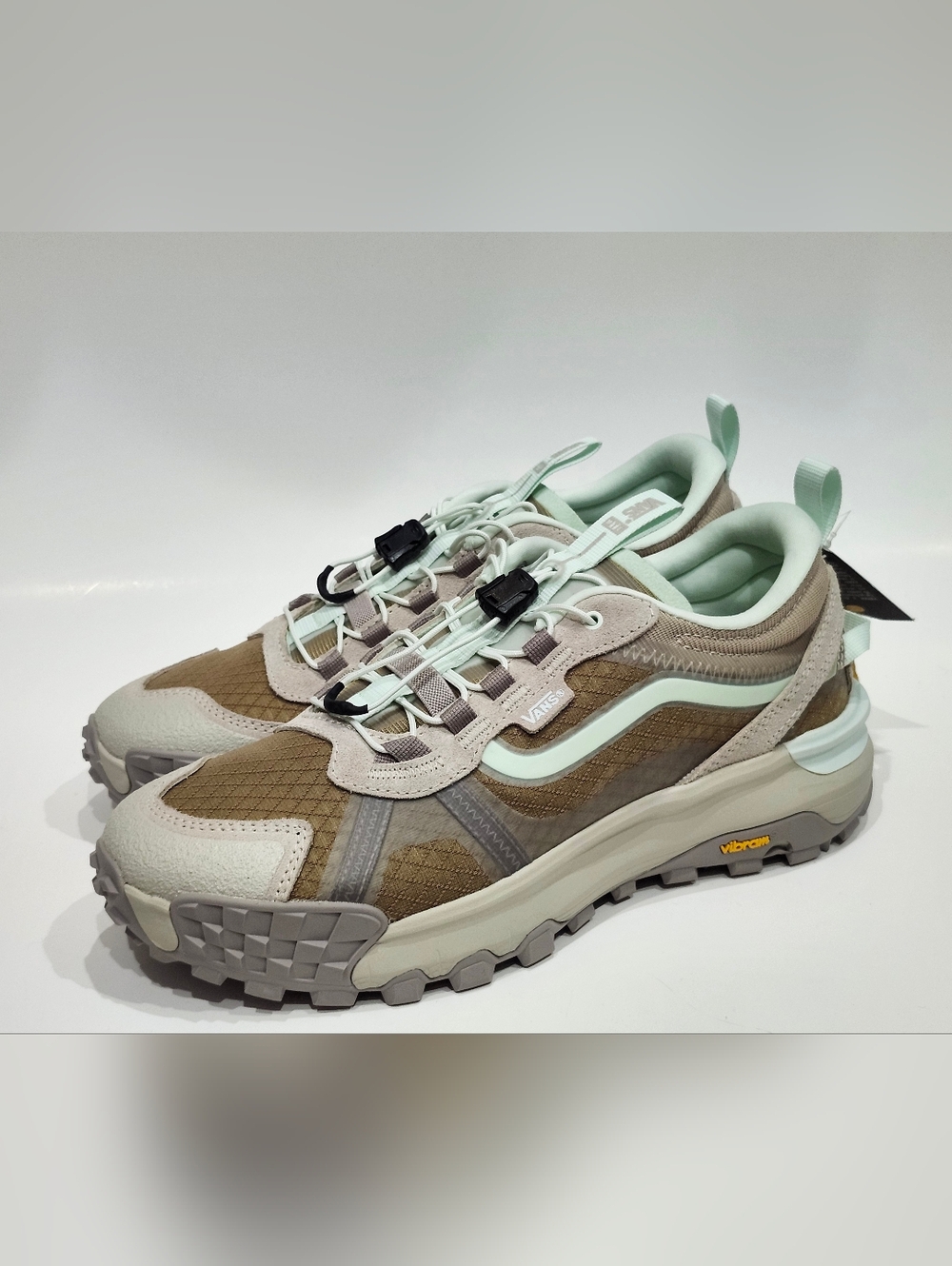 Vans Crosspath XC MTE Vibram Hiking Shoes Beige/ Mint Green Womens Size 9 NEW